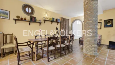 Casa en alquiler en Entrenúcleos, Entrenúcleos (Dos Hermanas) de 3.000 €<span>/mes</span>