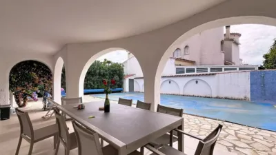Casa en venta en Empuriabrava, Empuriabrava (Castelló d'Empúries) de 650.000 €