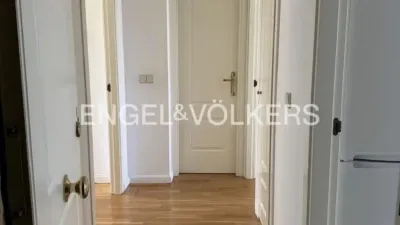 Apartment on Clara del Rey Street photo 12