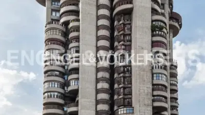 Apartment on Clara del Rey Street photo 25