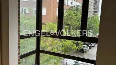 Apartment on Clara del Rey Street photo 3
