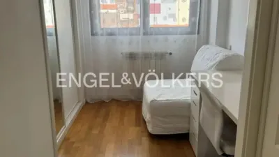 Apartment on Clara del Rey Street photo 8