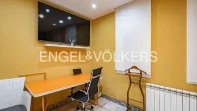 Apartment in Centre photo 15