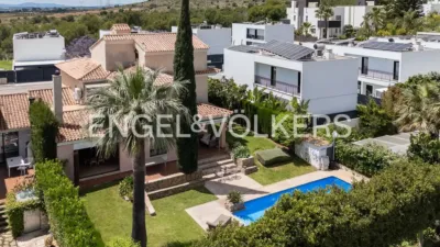 Villa on Carrer Marina Baixa photo 23