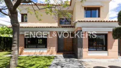 Villa on Carrer Marina Baixa photo 2