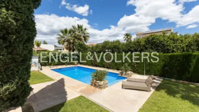 Villa on Carrer Marina Baixa photo 41