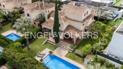 Villa on Carrer Marina Baixa photo 4