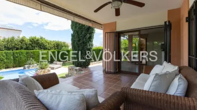 Villa on Carrer Marina Baixa photo 5
