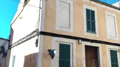 Chalet en venta en Calle Avenida D'Es Tren, Manacor de 265.000 €