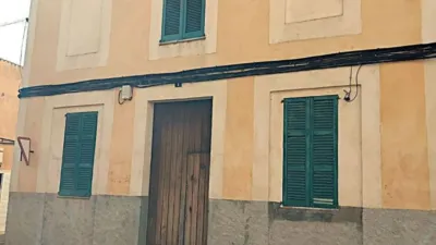 Chalet en venta en Calle Avenida D'Es Tren, Manacor de 265.000 €