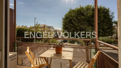 Flat in Els Molins-Poble Sec-Pins Vens photo 2