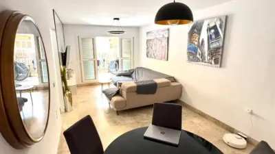 Apartment on Arquitecto Julian Laguna Street photo 4