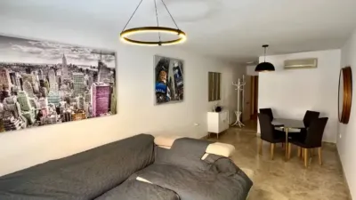 Apartment on Arquitecto Julian Laguna Street photo 6