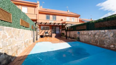 Casa adosada en venta en Calle de Ribadeo, Zona Bulevar (Arroyomolinos) de 479.900 €