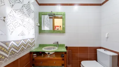 Casa adosada en venta en Calle de Ribadeo, Zona Bulevar (Arroyomolinos) de 479.900 €