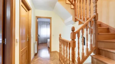 Casa adosada en venta en Calle de Ribadeo, Zona Bulevar (Arroyomolinos) de 479.900 €