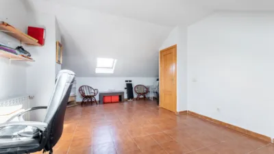 Casa adosada en venta en Calle de Ribadeo, Zona Bulevar (Arroyomolinos) de 479.900 €