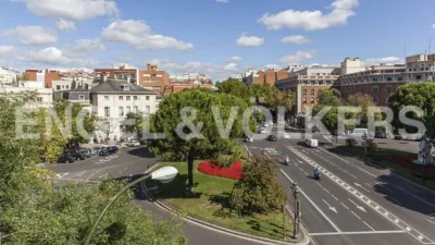 Apartment on Calle de María de Molina photo 22