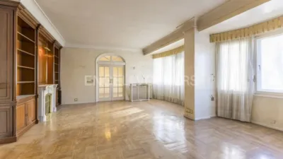 Apartment on Calle de María de Molina photo 30