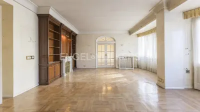 Apartment on Calle de María de Molina photo 31