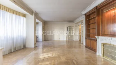 Apartment on Calle de María de Molina photo 5