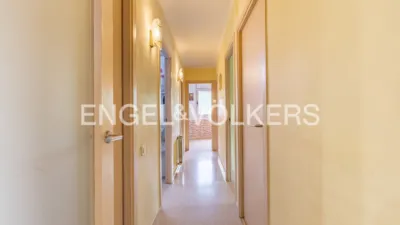 Apartment in Vallbona photo 25