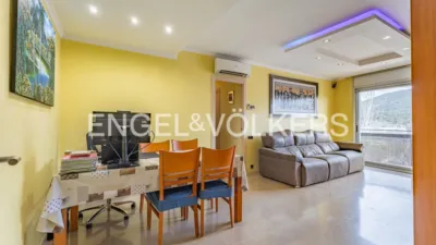 Apartment in Vallbona photo 3