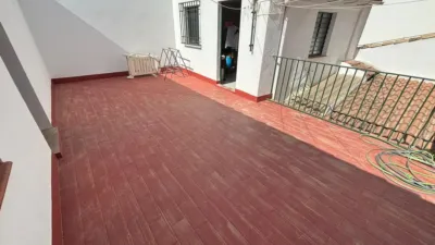 House in Centre photo 26
