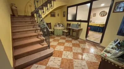 House in Centre photo 4