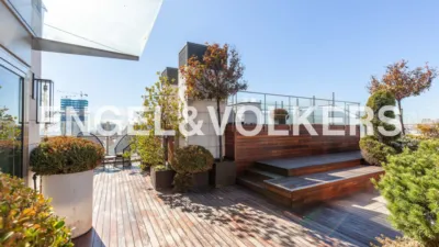 Duplex penthouse on Calle de Almagro photo 15