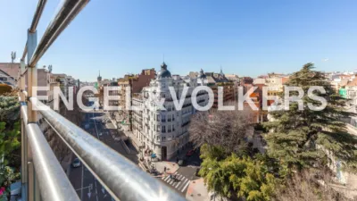 Duplex penthouse on Calle de Almagro photo 34