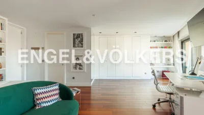 Duplex penthouse on Calle de Almagro photo 54