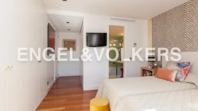 Duplex penthouse on Calle de Almagro photo 61