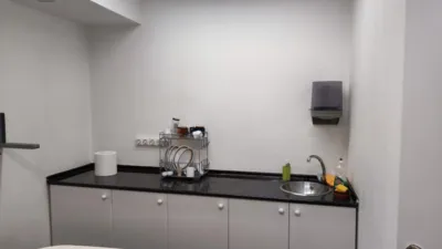 Local comercial en alquiler en Carrer del Comte Borrell, 28, cerca de Carrer del Parlament - More
