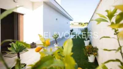 House in Oromana photo 73