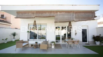 House in Oromana photo 3