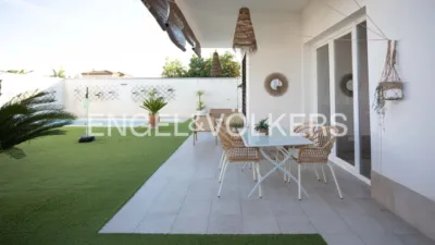 House in Oromana photo 32