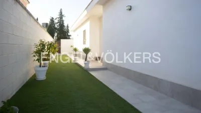 House in Oromana photo 34