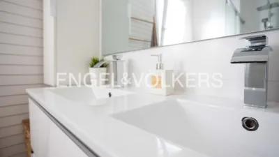 House in Oromana photo 50