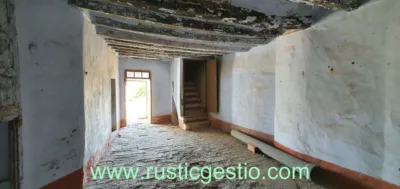 Rustic house in Sant Pere Sallavinera photo 10