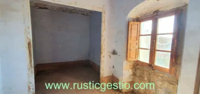 Rustic house in Sant Pere Sallavinera photo 13