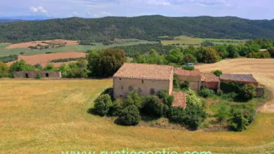 Rustic house in Sant Pere Sallavinera photo 5