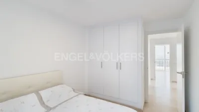 Casa en alquiler en Chiva, Chiva de 2.500 €<span>/mes</span>