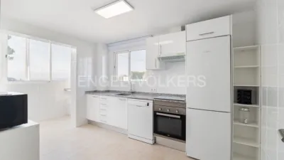 Casa en alquiler en Chiva, Chiva de 2.500 €<span>/mes</span>