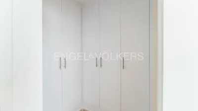 Casa en alquiler en Chiva, Chiva de 2.500 €<span>/mes</span>