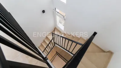 Casa en alquiler en Chiva, Chiva de 2.500 €<span>/mes</span>
