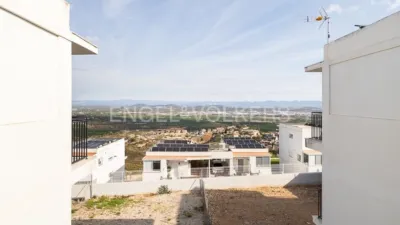 Casa en alquiler en Chiva, Chiva de 2.500 €<span>/mes</span>