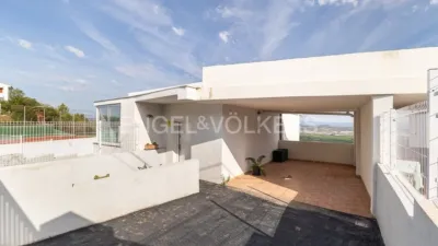 Casa en alquiler en Chiva, Chiva de 2.500 €<span>/mes</span>