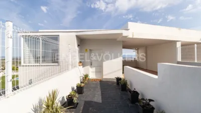 Casa en alquiler en Chiva, Chiva de 2.500 €<span>/mes</span>