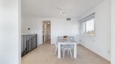 Casa en alquiler en Chiva, Chiva de 2.500 €<span>/mes</span>